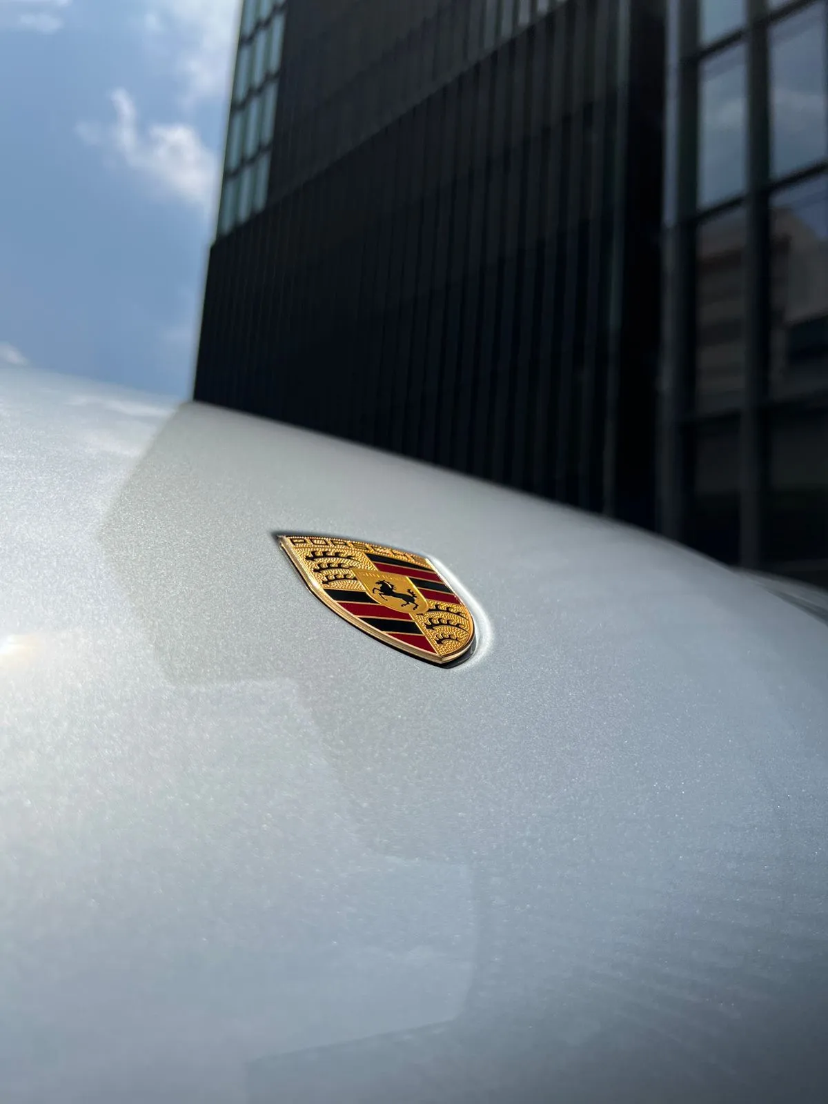 Porsche Macan 2025 — foto 10 de 15