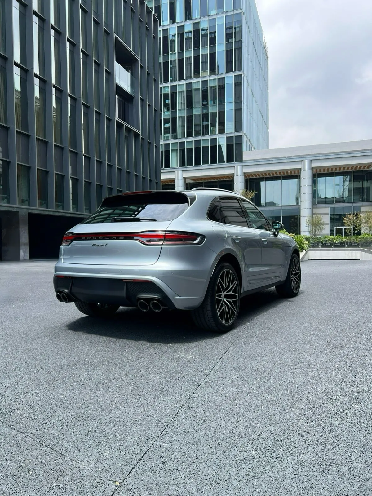 Porsche Macan 2025 — foto 15 de 15