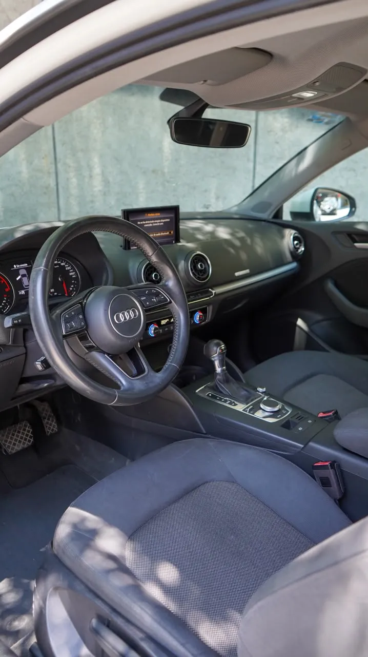Audi A3 2018 — foto 7 de 9
