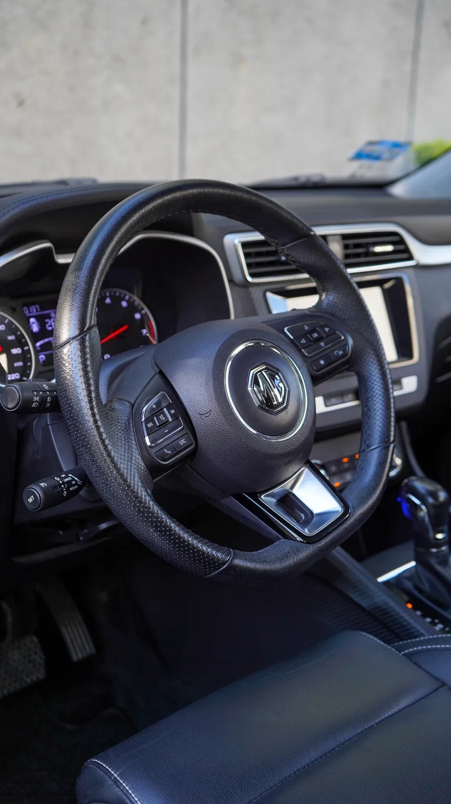 MG Zs 2022 — foto 7 de 11