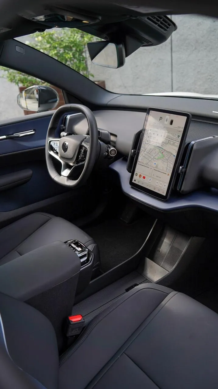 Volvo EX30 2025 — foto 9 de 9