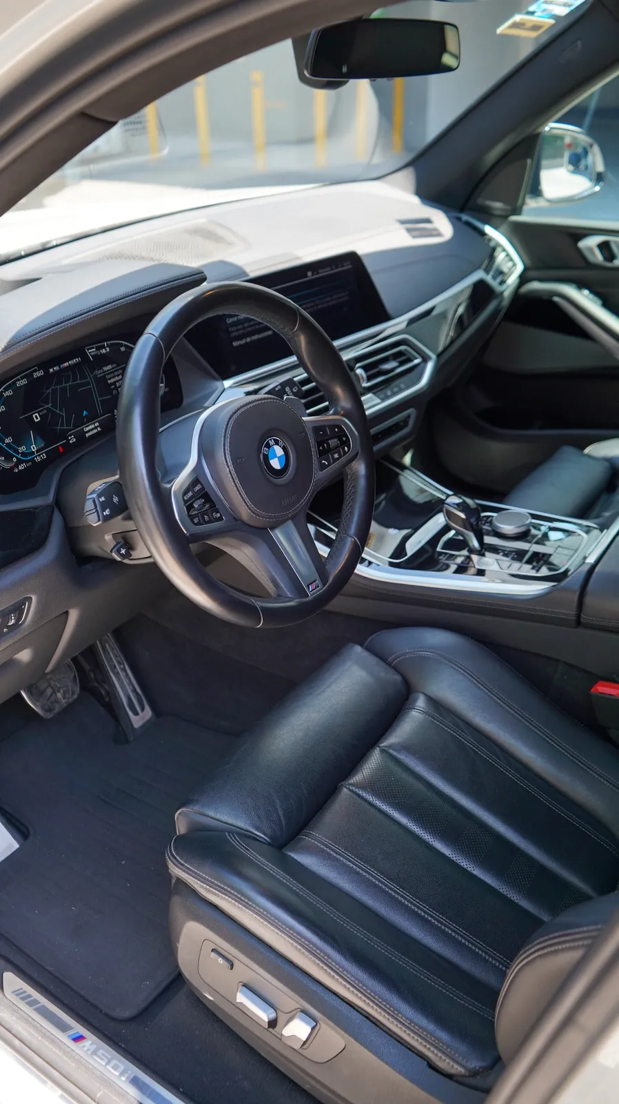 BMW X5 2021 — foto 5 de 15