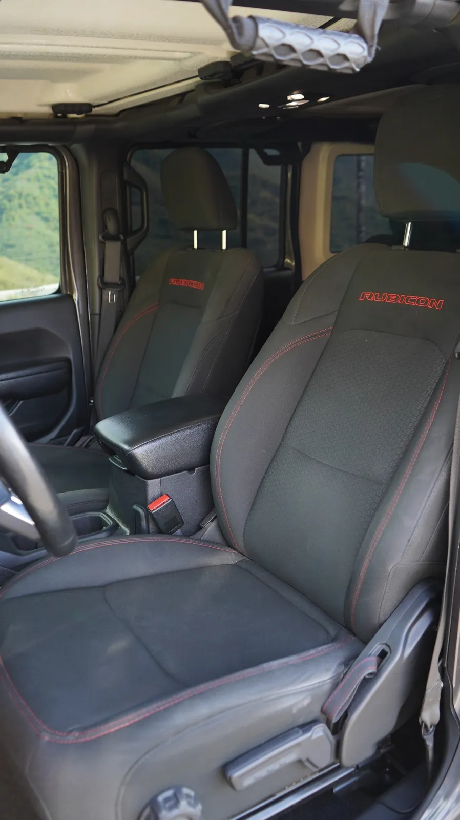 Jeep Wrangler 2021 — foto 10 de 10
