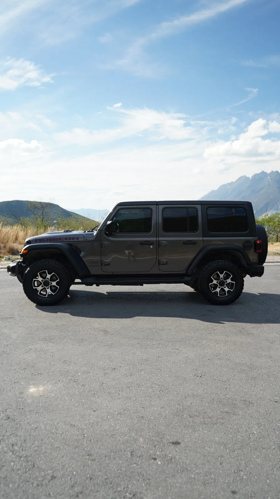 Jeep Wrangler 2021 — foto 3 de 10