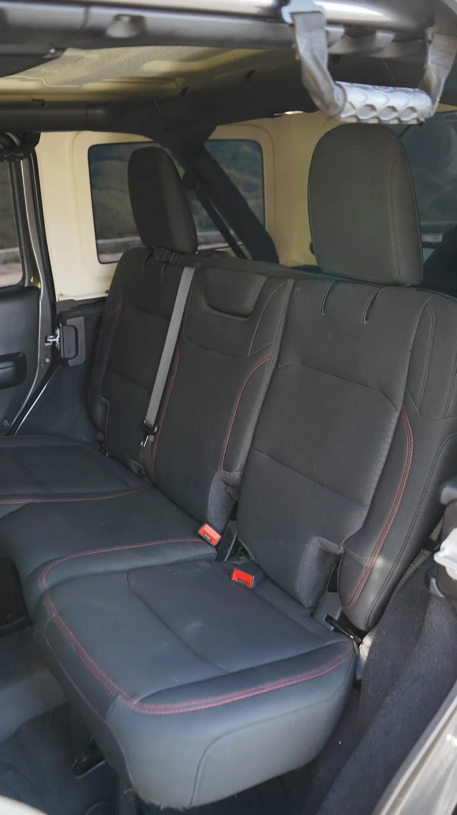 Jeep Wrangler 2021 — foto 8 de 10