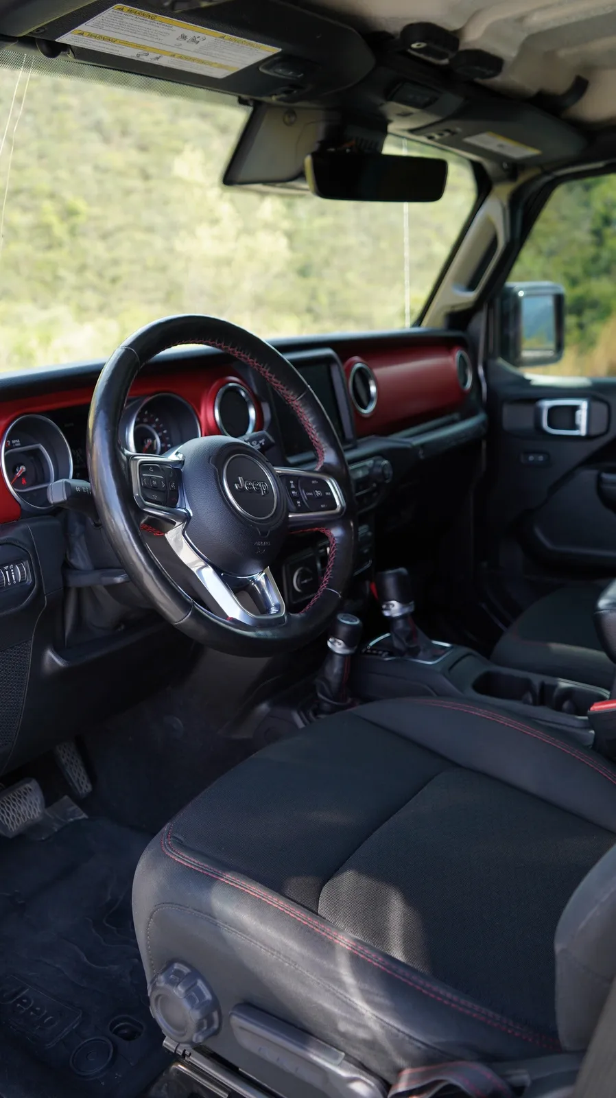 Jeep Wrangler 2021 — foto 5 de 10
