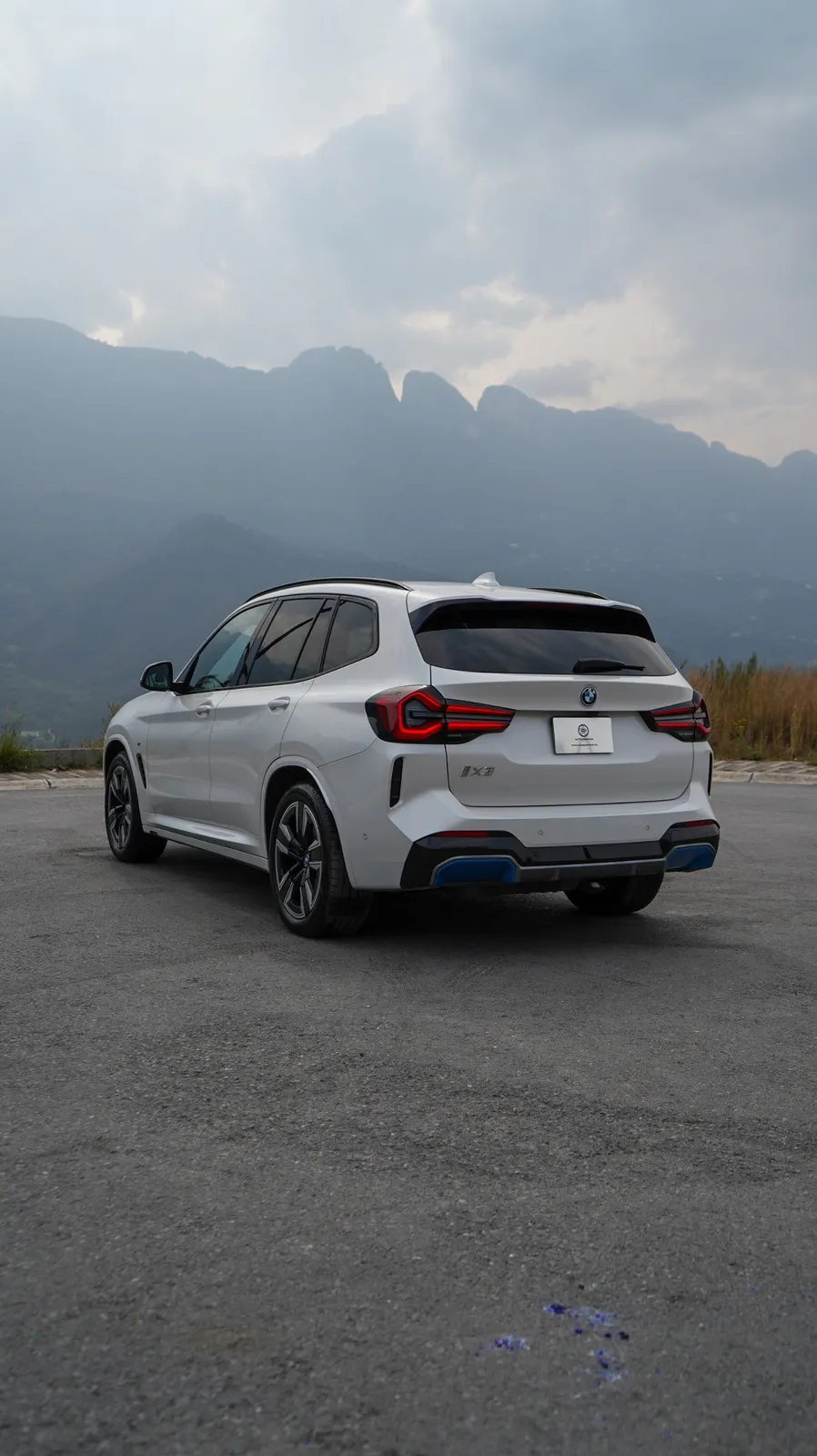 BMW Ix3 2023 — foto 15 de 15