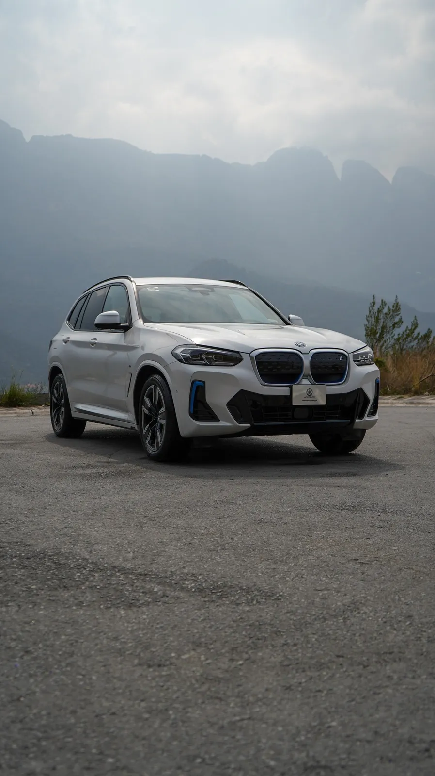 BMW Ix3 2023 — foto 5 de 15