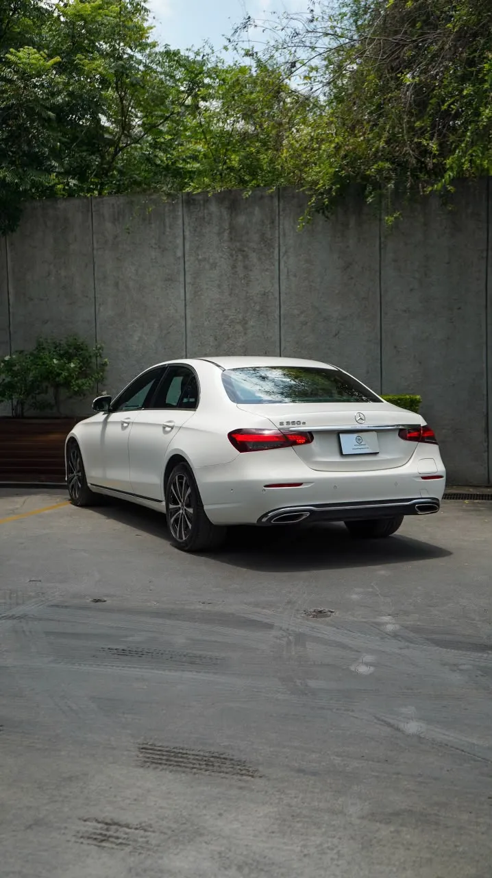 Mercedes-Benz Clase E 2023 — foto 4 de 13