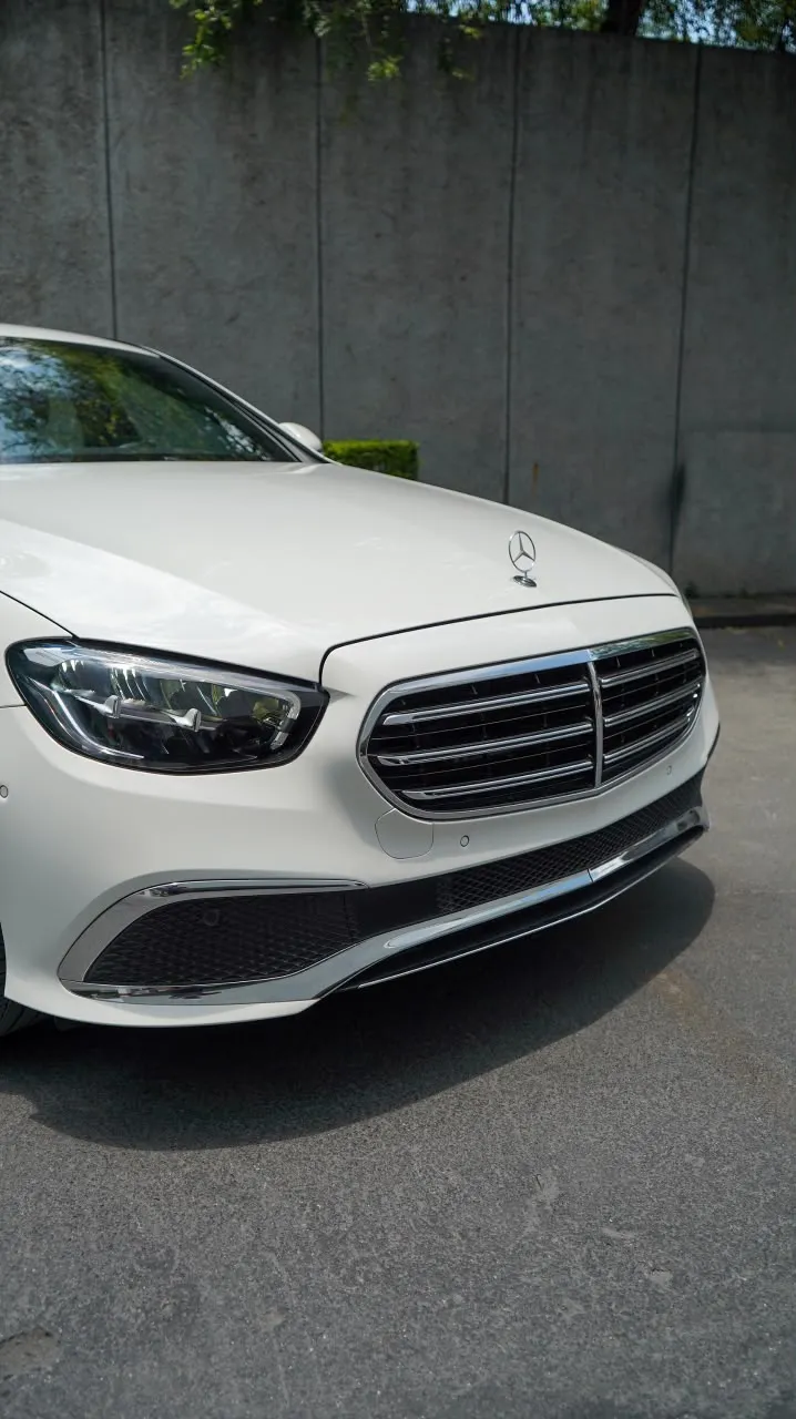 Mercedes-Benz Clase E 2023 — foto 6 de 13