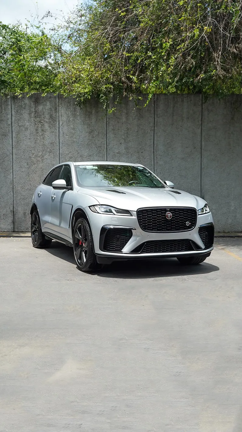 Jaguar F-PACE 2022 — foto 4 de 12