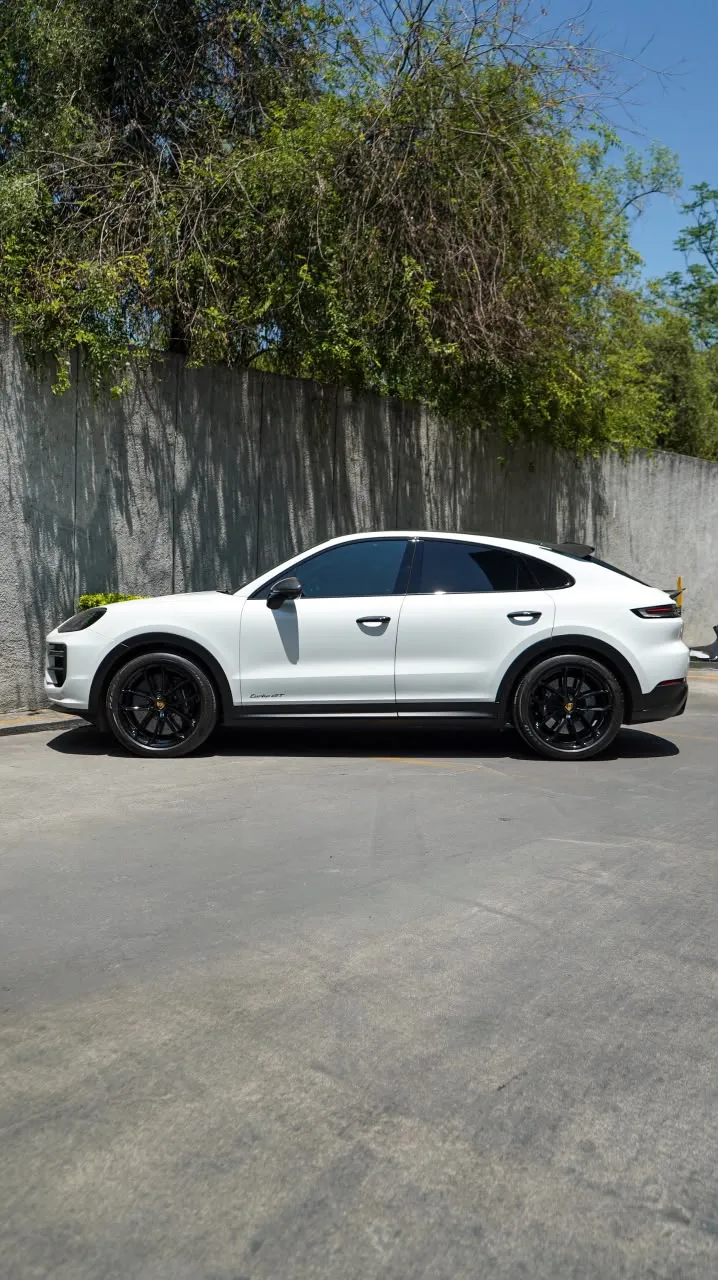 Porsche Cayenne 2024 — foto 3 de 15
