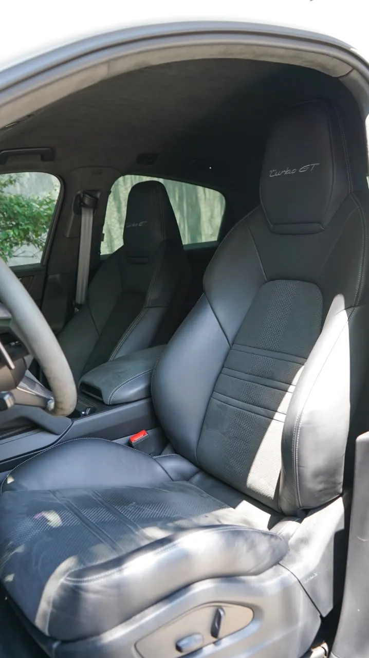 Porsche Cayenne 2024 — foto 11 de 15