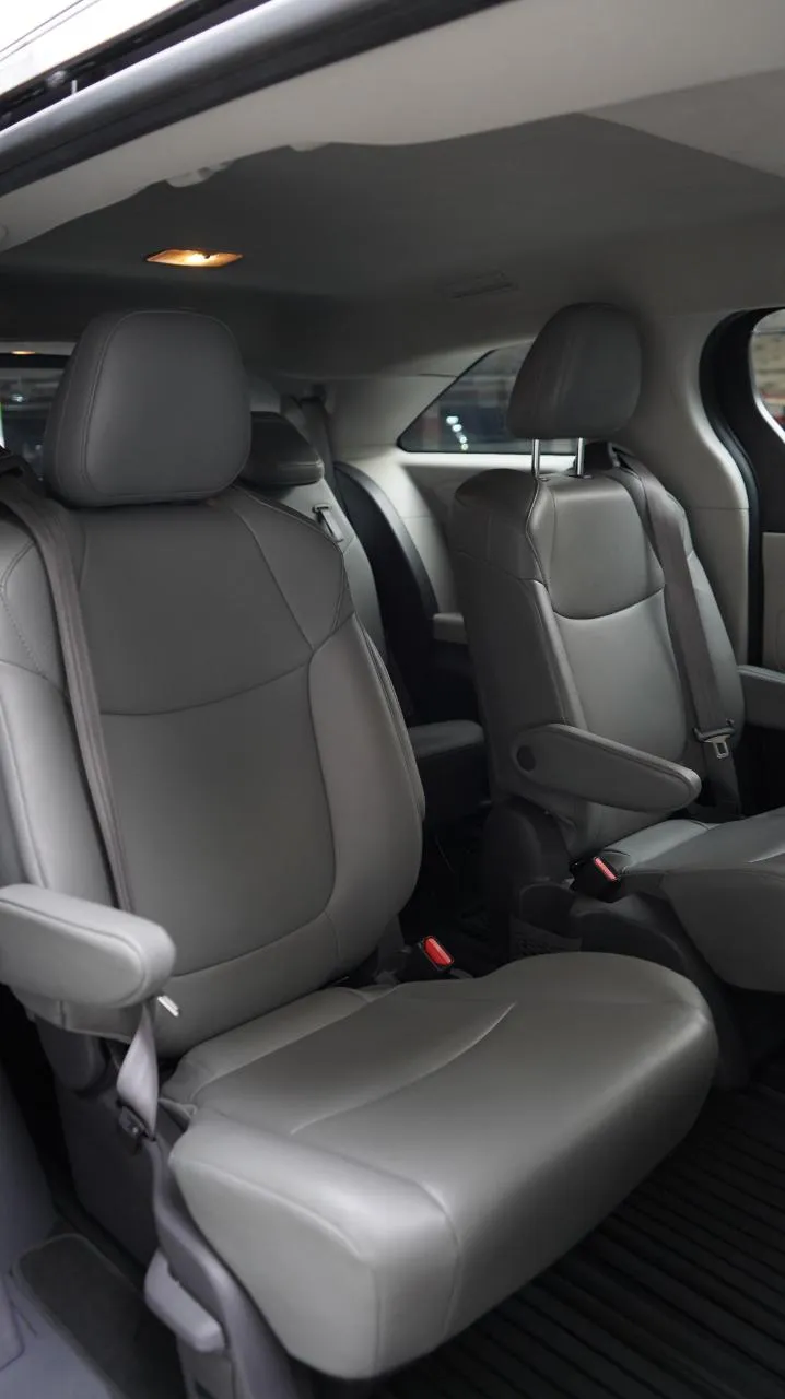 Toyota Sienna 2021 — foto 11 de 11